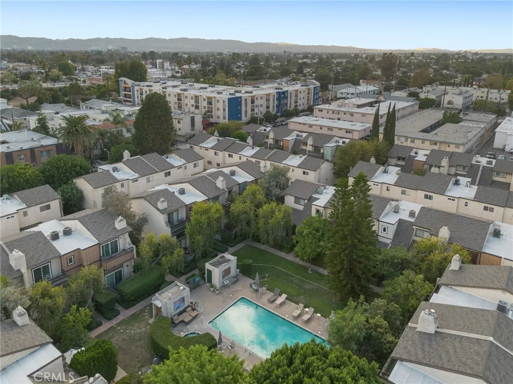 13617 Valerio Street C, Van Nuys, California 91405 home-pic-32